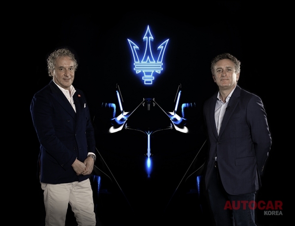 마세라티 CEO 다비데 그라소(왼쪽)와 포뮬러 E의 알레한드로 아각(Alejandro Agag) 회장<br>